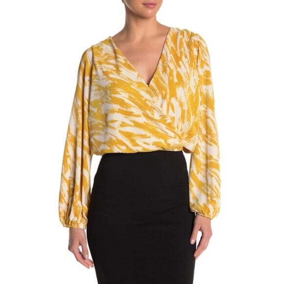 ASTR Yellow Mustard Paint Plisse Long Sleeve Surplice Wrap Top Womens XS V-Neck - Picture 1 of 10